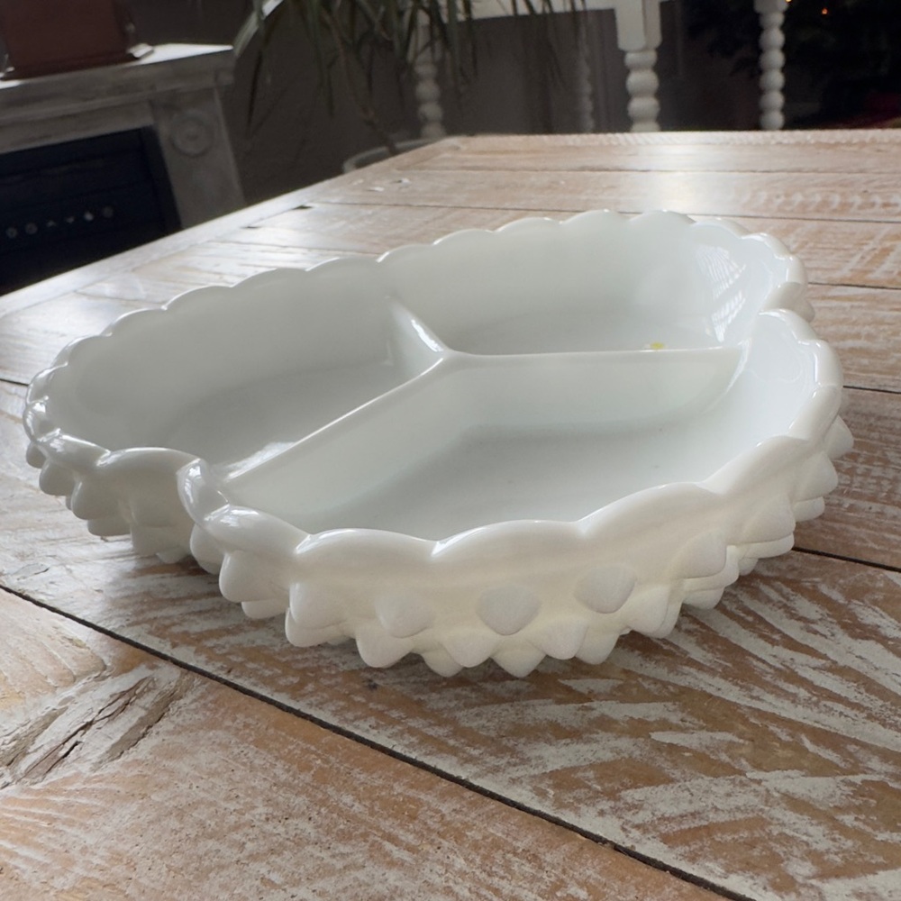 🤍Vintage Fenton Hobnail Milk Glass 3-Part Relish Dish🤍